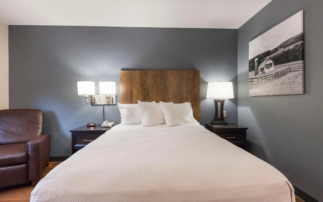 photo 3 of Extended Stay America Premier Suites Oakland Alameda