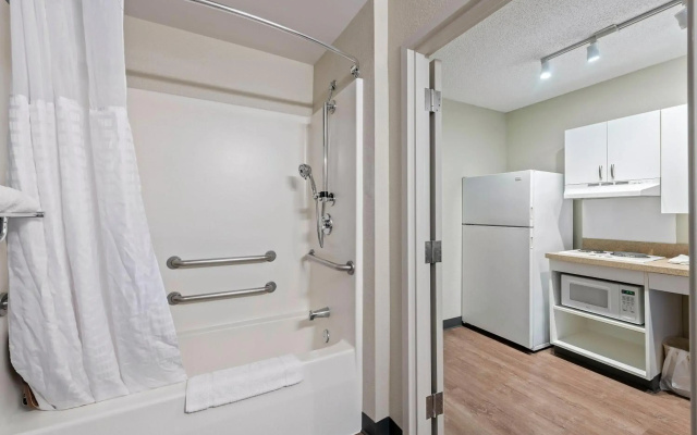 photo 4 of Extended Stay America Premier Suites Oakland Alameda