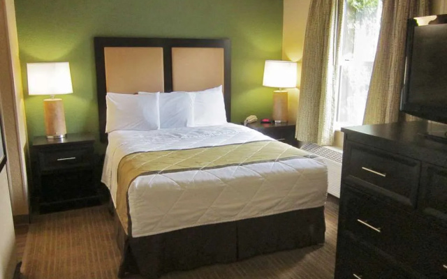 photo 4 of Extended Stay America Oakland Alameda Airport