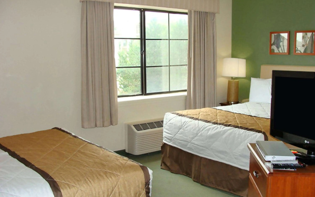 photo 3 of Extended Stay America Suites Philadelphia Airport Bartram Av