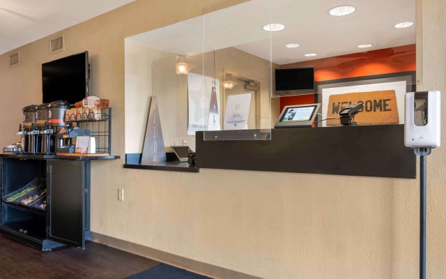 photo 2 of Extended Stay America Suites Pittsburgh Airport