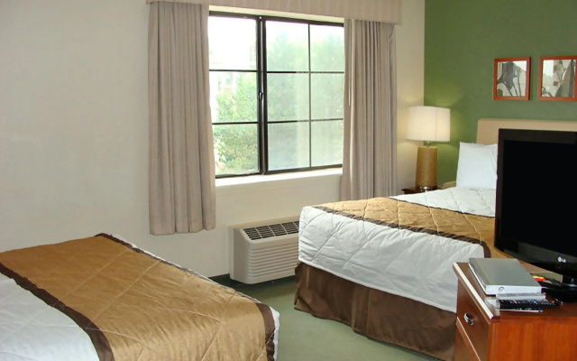 photo 3 of Extended Stay America Suites Pittsburgh Airport