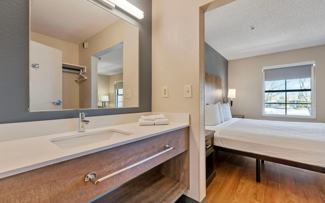 photo 3 of Extended Stay America Suites Fremont Newark
