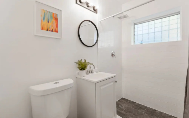 photo 5 of Fabulous Studio 15 min from The Beach