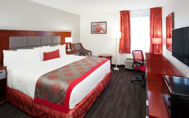 photo 5 of Ramada Plaza by Wyndham Chicago North Shore