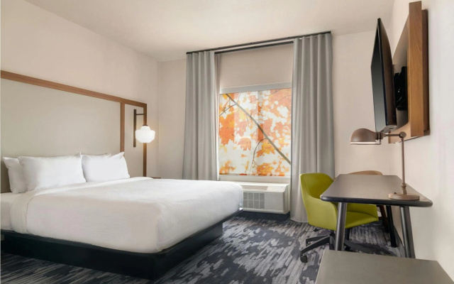 photo 3 of Fairfield by Marriott Inn & Suites Kansas City at The Legends