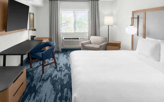 photo 3 of Fairfield Inn & Suites by Marriott San Francisco San Carlos
