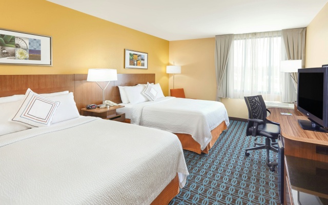 photo 4 of Fairfield Inn & Suites by Marriott Lombard