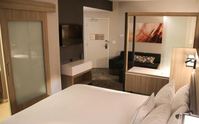 photo 5 of Fairfield Inn & Suites by Marriott Fayetteville North