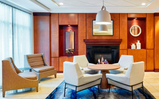 photo 2 of Fairfield Inn & Suites by Marriott Indianapolis Downtown