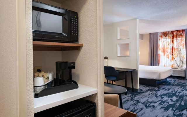 photo 2 of Fairfield Inn By Marriott Kansas City Airport