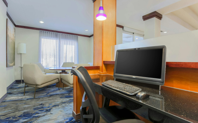 photo 4 of Fairfield Inn & Suites Mahwah