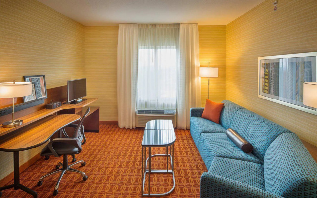 photo 4 of Fairfield Inn & Suites Monaca