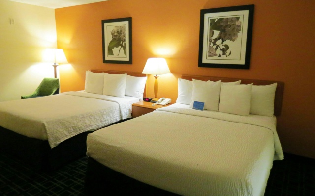 photo 4 of Fairfield Inn & Suites by Marriott Mt. Vernon Rend Lake