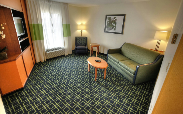 photo 5 of Fairfield Inn & Suites by Marriott Mt. Vernon Rend Lake