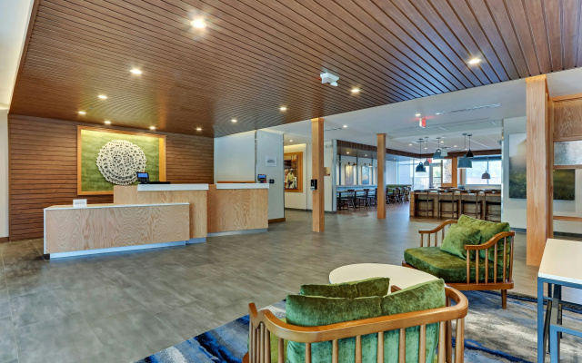 photo 2 of Fairfield Inn & Suites by Marriott Dallas Love Field
