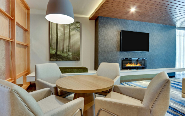 photo 4 of Fairfield Inn & Suites by Marriott Dallas Love Field