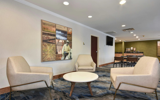 photo 2 of Fairfield by Marriott Inn & Suites Columbia Harbison