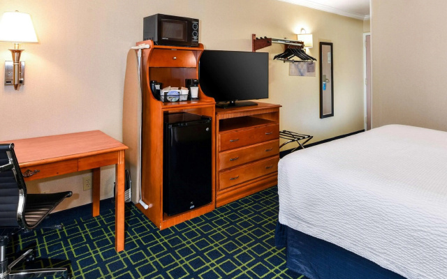 photo 4 of SureStay Hotel by Best Western Ontario Airport