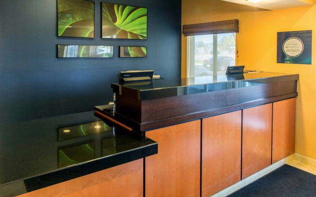 photo 4 of Fairfield Inn & Suites by Marriott Canton