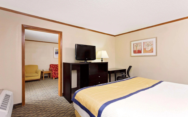 photo 5 of Baymont by Wyndham Kalamazoo East