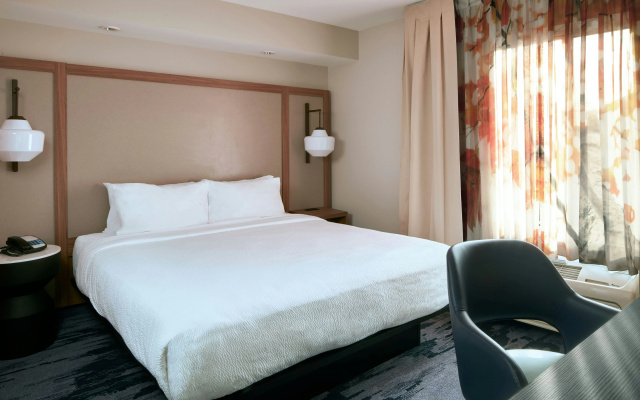 photo 3 of Fairfield Inn and Suites by Marriott San Bernardino