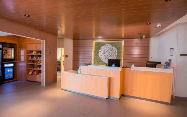 photo 2 of Fairfield Inn & Suites by Marriott Alexandria