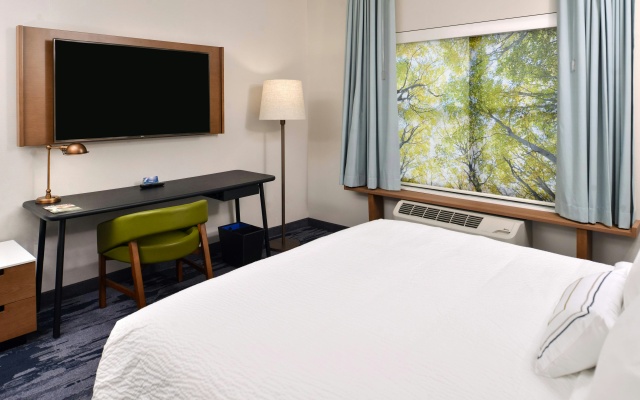 photo 3 of Fairfield Inn & Suites by Marriott Canton
