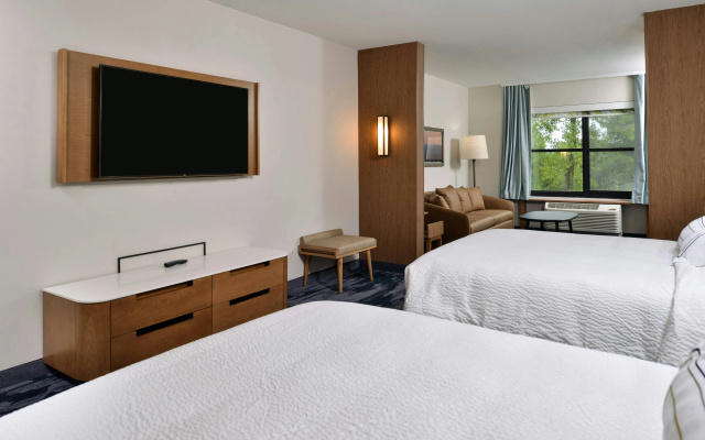 photo 4 of Fairfield Inn & Suites by Marriott Canton