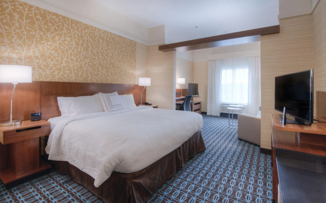 photo 3 of Fairfield Inn and Suites by Marriott Charlotte Airport