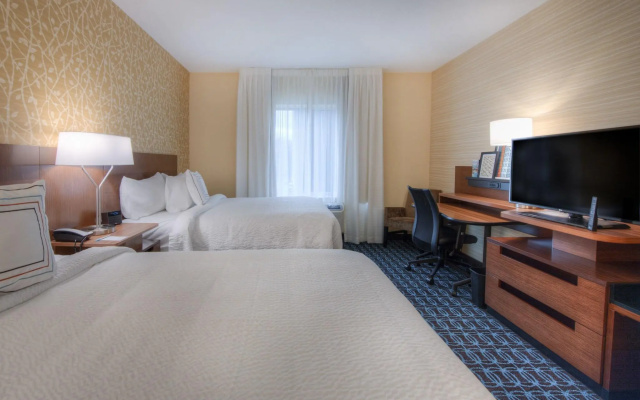 photo 4 of Fairfield Inn and Suites by Marriott Charlotte Airport
