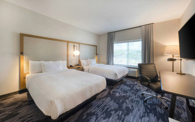 photo 4 of Fairfield Inn & Suites by Marriott Charlotte Belmont