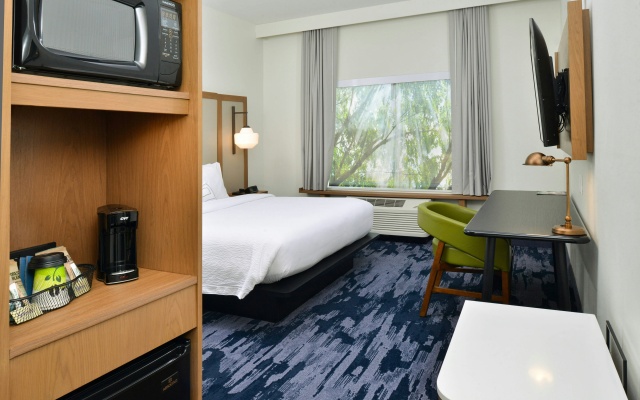 photo 4 of Fairfield Inn & Suites by Marriott Charlotte University Research Park