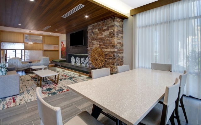photo 3 of Fairfield Inn & Suites by Marriott Lancaster Palmdale