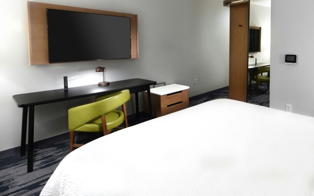 photo 3 of Fairfield Inn & Suites by Marriott Ontario Rancho Cucamonga