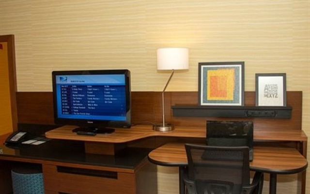 photo 4 of Fairfield Inn & Suites Watervliet St. Joseph
