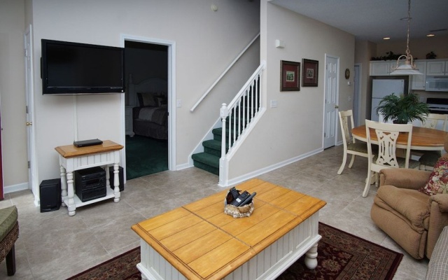 photo 4 of Fairway Oaks Townhouse 25D by RedAwning