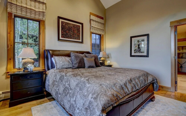 photo 5 of Family Getaway House #1 7 Bedrooms 9.5 Bathrooms Home