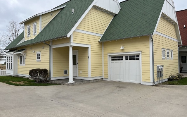 photo 3 of Family-Friendly 3BR Condo Grand Haven 27