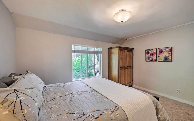 photo 2 of Family-friendly Kirkland Home ~ 1 Mi to Downtown