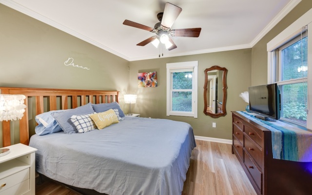 photo 3 of Family-friendly Twin Lakes Home Near Lake Mary!