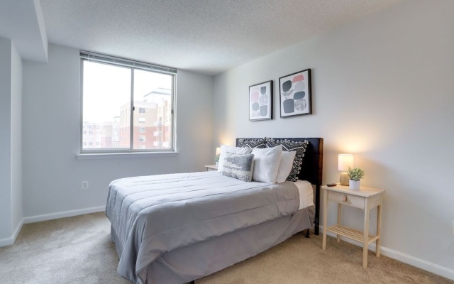 photo 3 of Fantastic Business Condo at Ballston