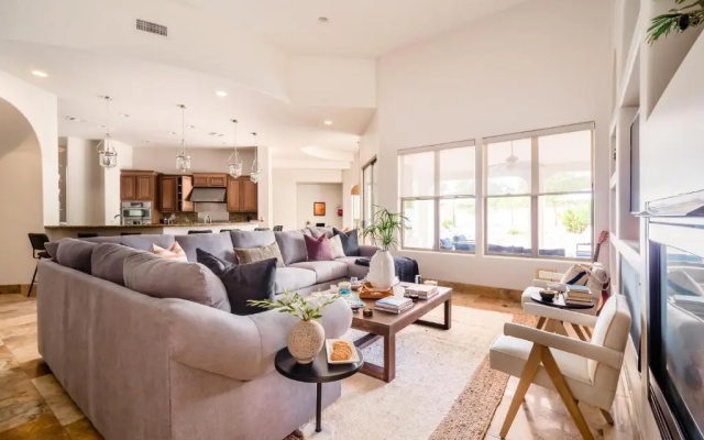 photo 2 of Sleeps 19, 7bdr Estate! Sports Court, Putting Green, Pool Farrier by Avantstay