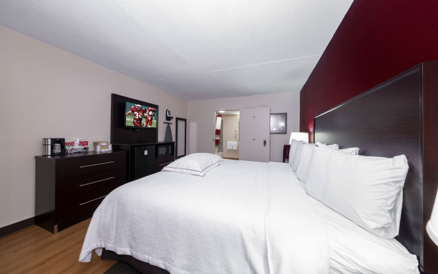 photo 4 of Red Roof Inn PLUS+ Huntsville - Madison