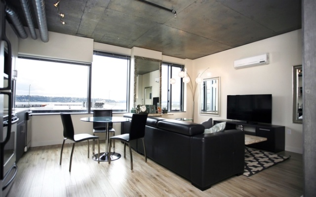 photo 2 of Ferris Wheel Waterfront Apartments By Barsala