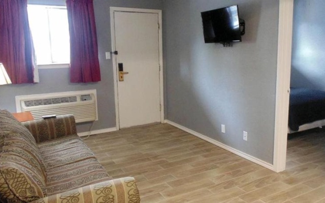 photo 2 of Fiesta Inn and Suites