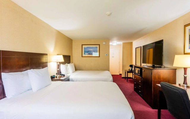 photo 3 of Fireside Inn & Suites Portland