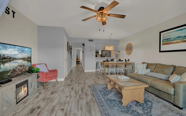 photo 5 of Fishermans Friend! - Coastal Condo - Views Await!