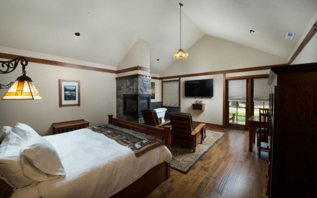 photo 3 of FivePine Lodge & Spa