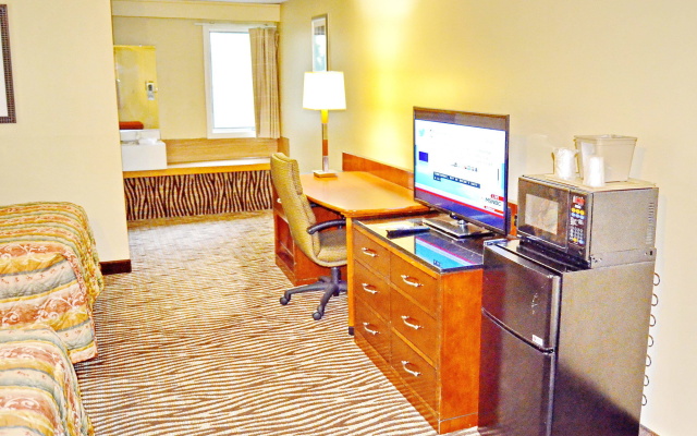 photo 3 of Flagship Inn And Suites